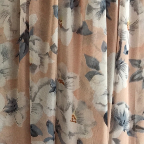 Backless Maxi Dress - Picture 4 of 4